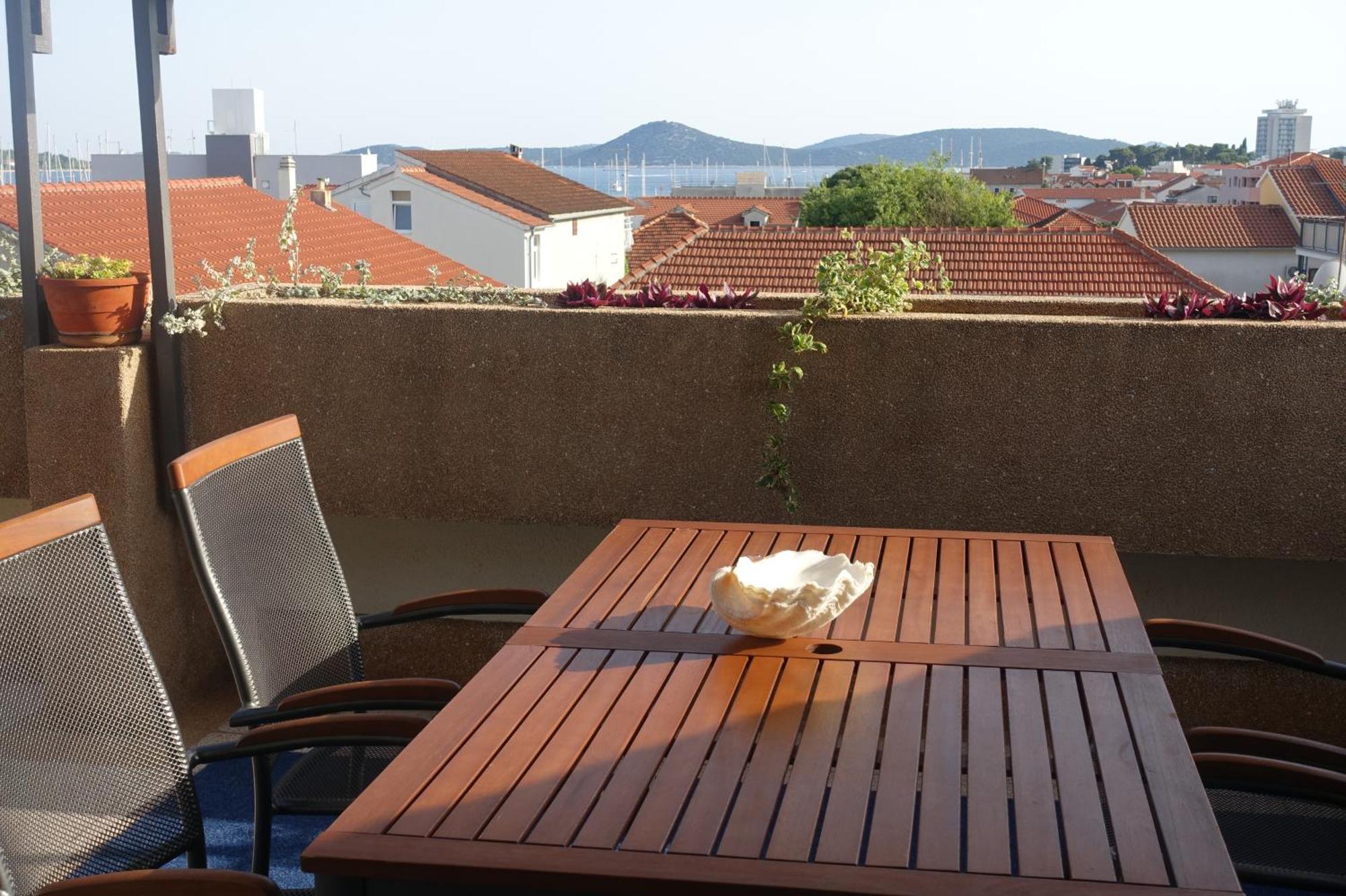Apartment Tonka Vodice Esterno foto