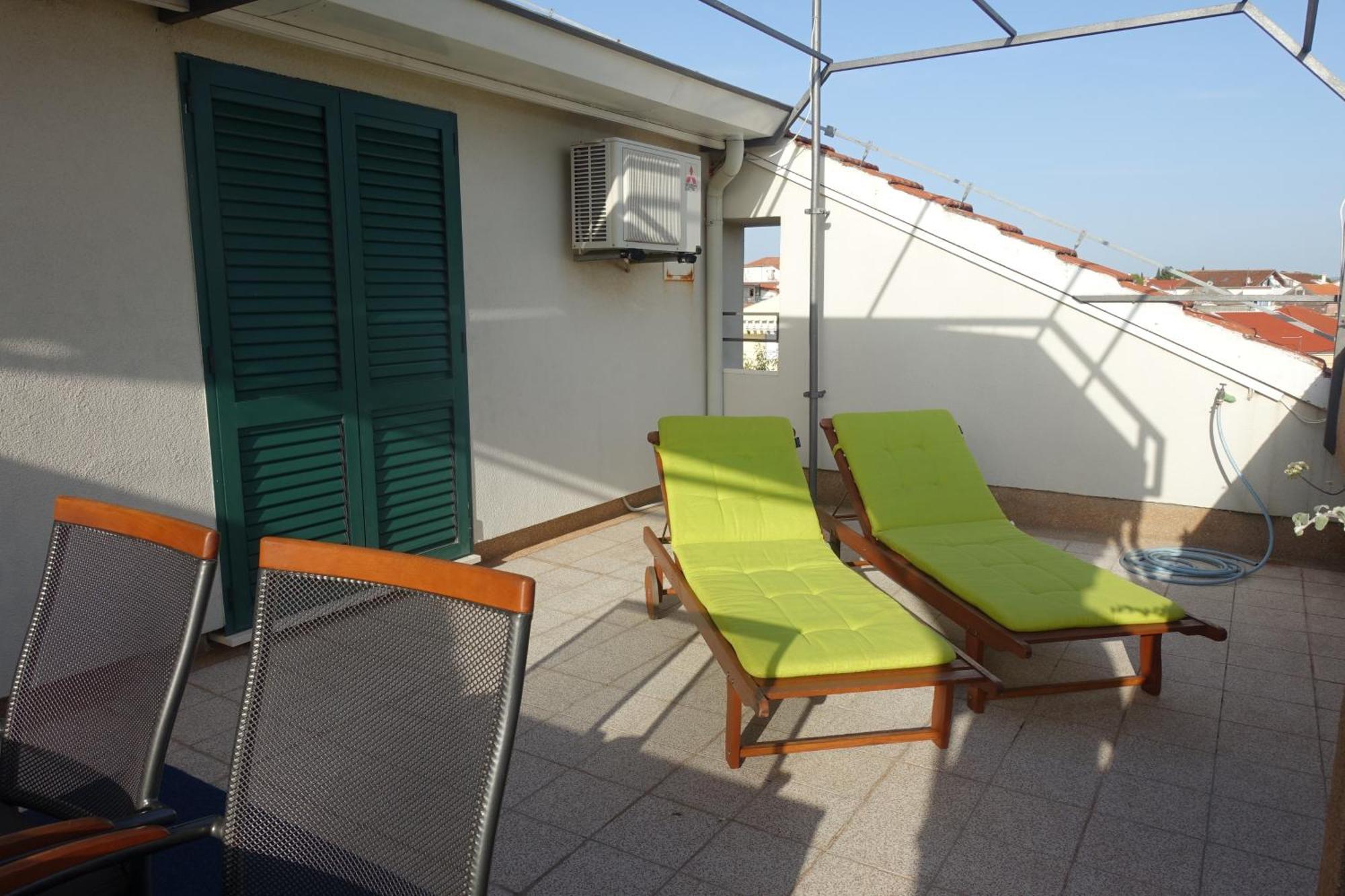 Apartment Tonka Vodice Esterno foto