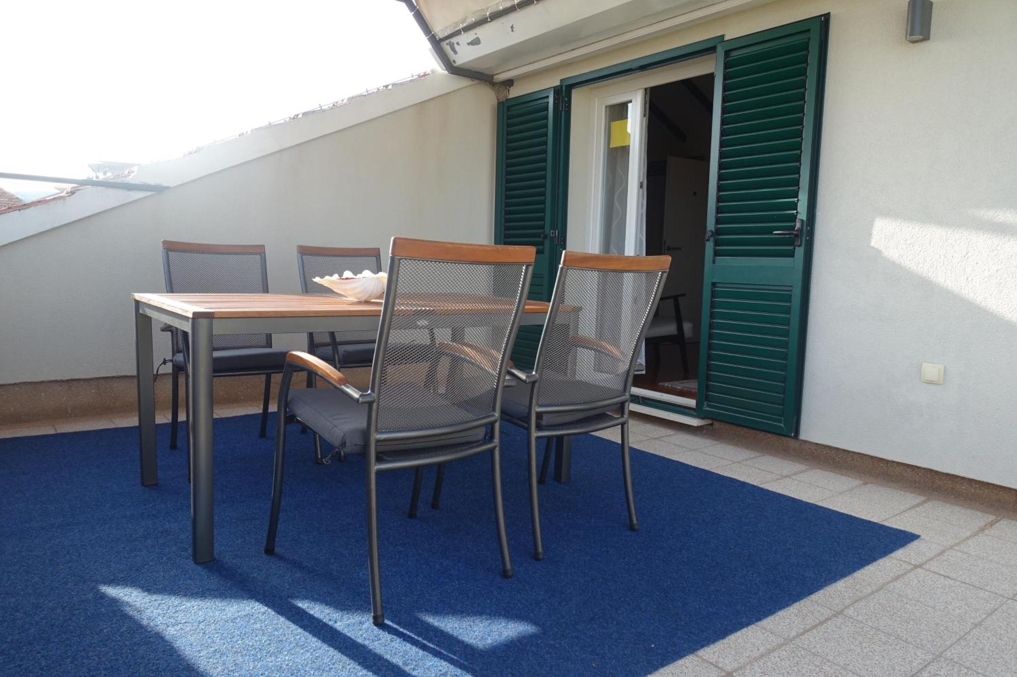 Apartment Tonka Vodice Esterno foto