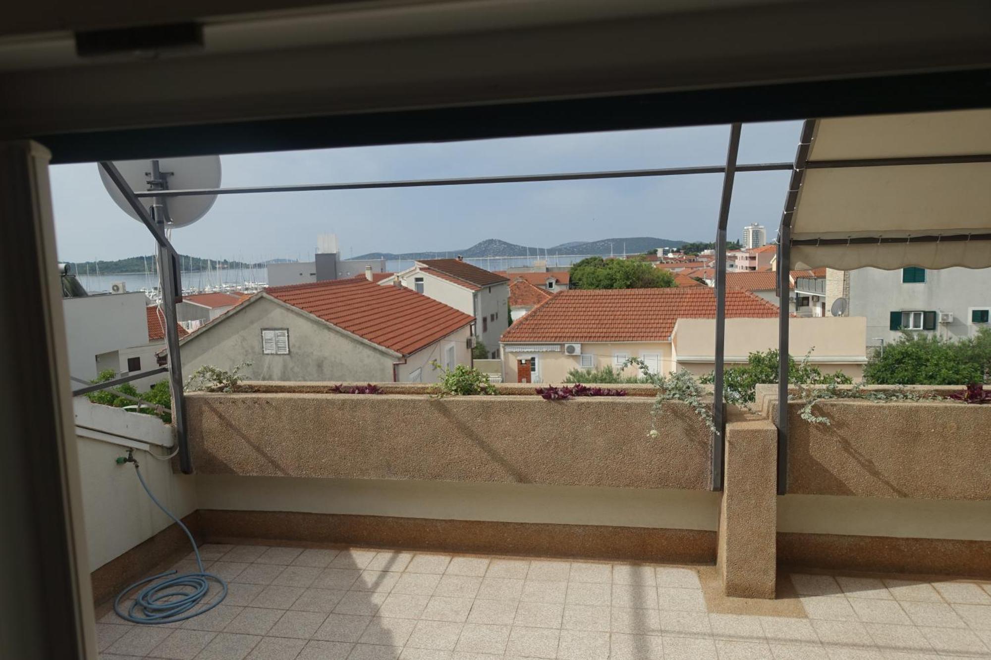 Apartment Tonka Vodice Esterno foto