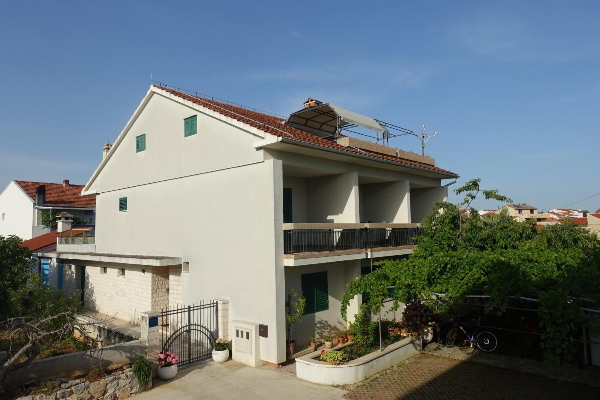 Apartment Tonka Vodice Esterno foto