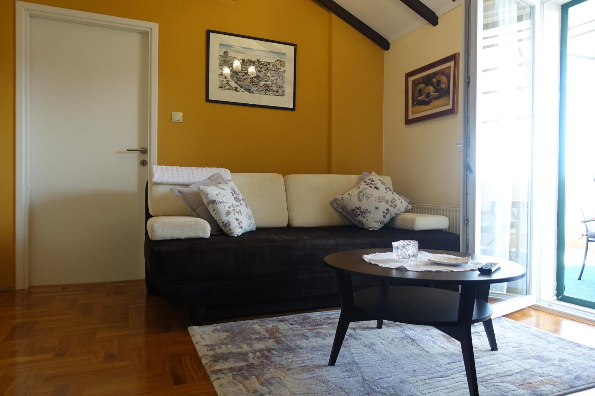 Apartment Tonka Vodice Esterno foto
